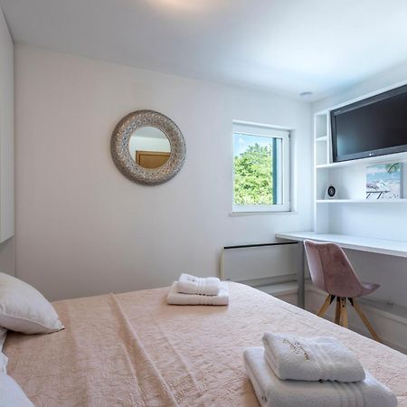 Holiday House Mala Sinj Zewnętrze zdjęcie