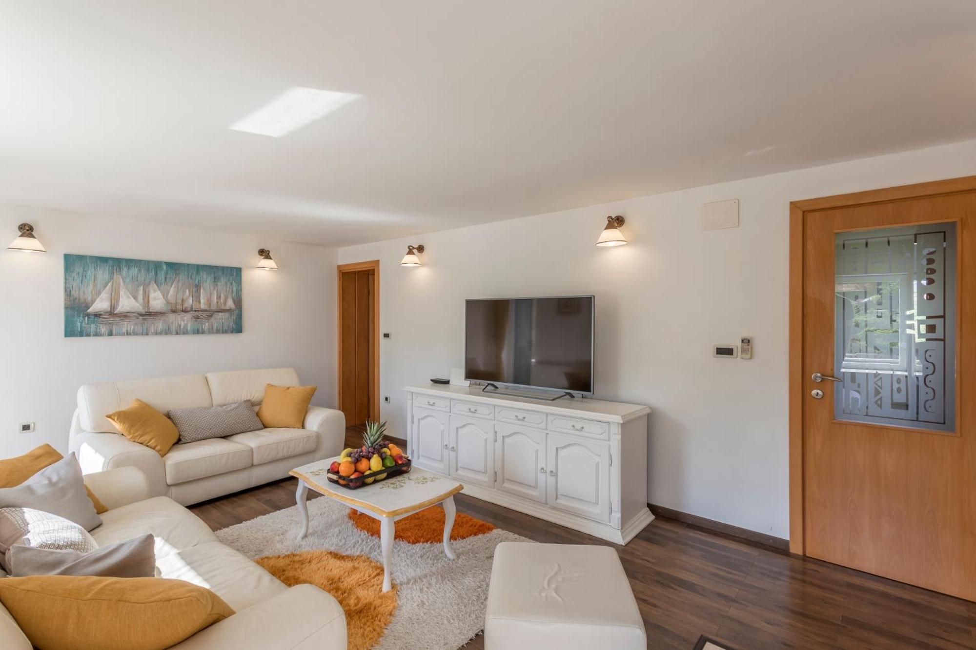 Holiday House Mala Sinj Zewnętrze zdjęcie