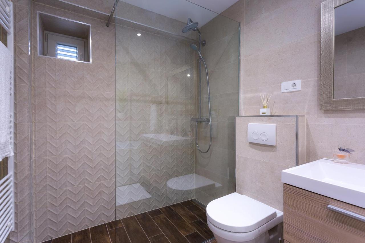 Holiday House Mala Sinj Zewnętrze zdjęcie