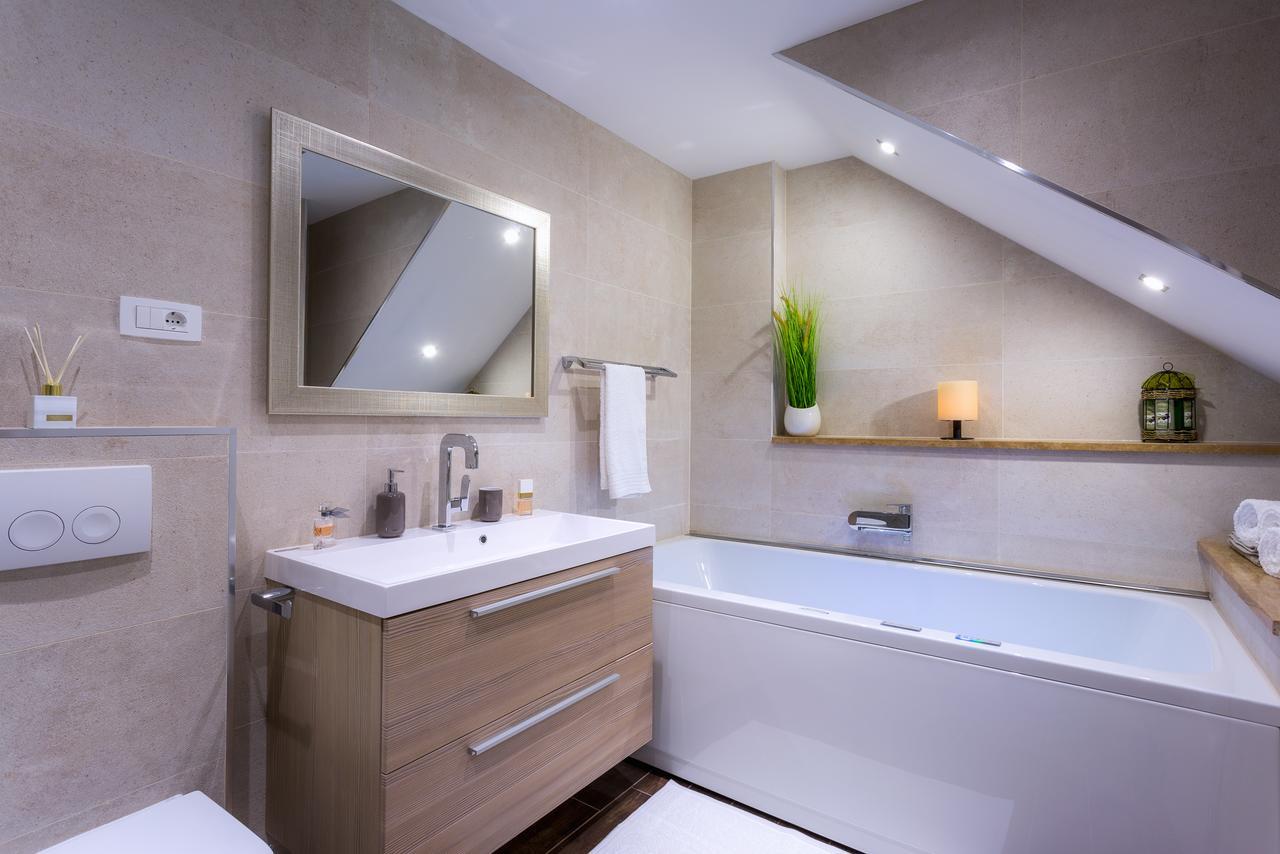 Holiday House Mala Sinj Zewnętrze zdjęcie