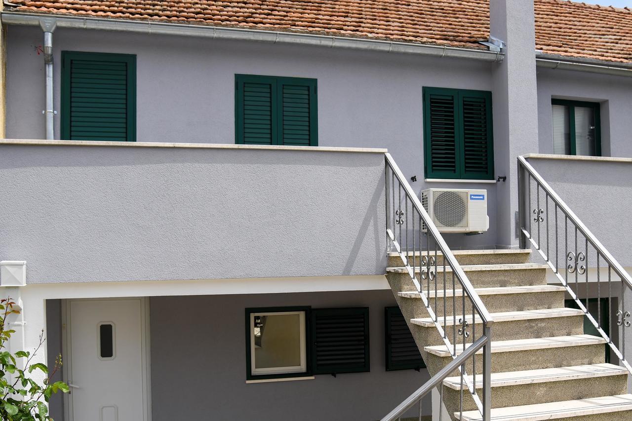 Holiday House Mala Sinj Zewnętrze zdjęcie