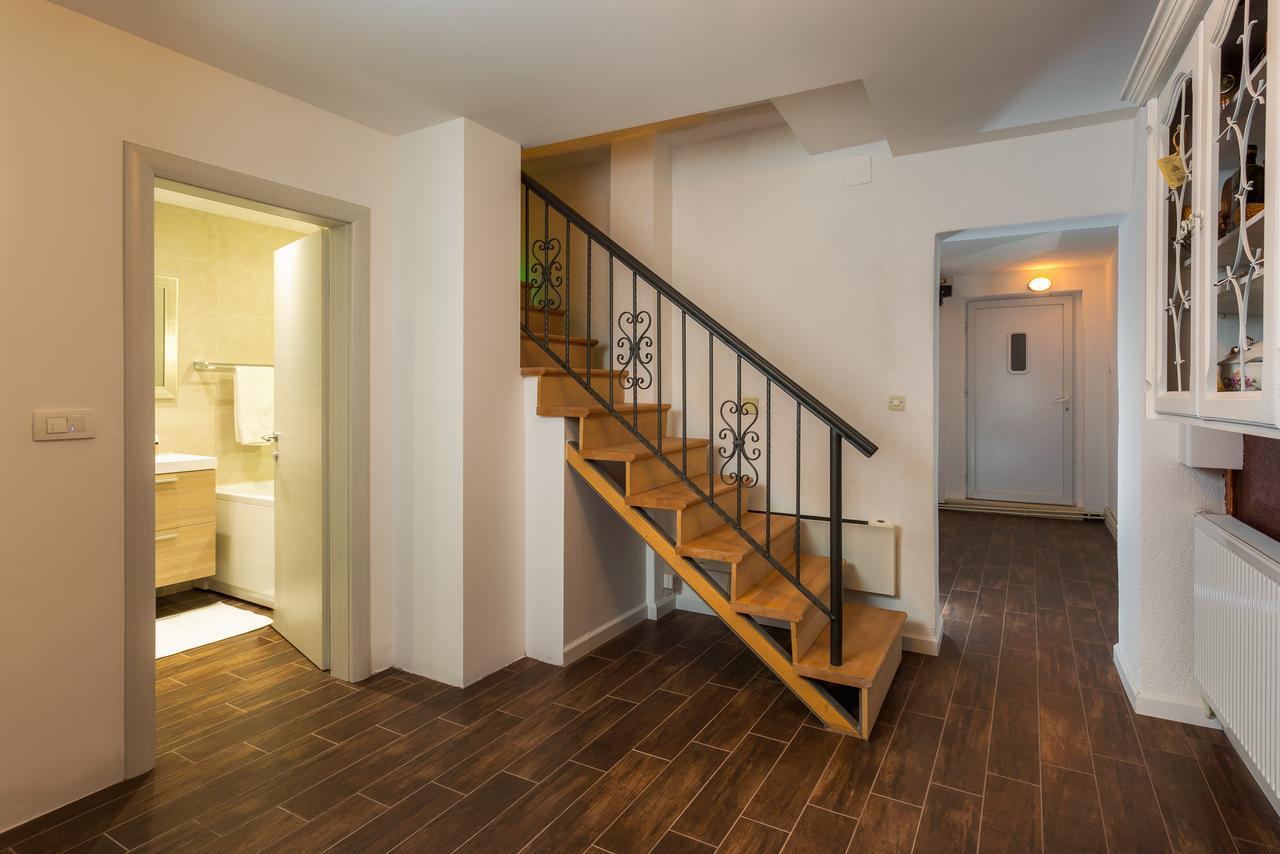 Holiday House Mala Sinj Zewnętrze zdjęcie